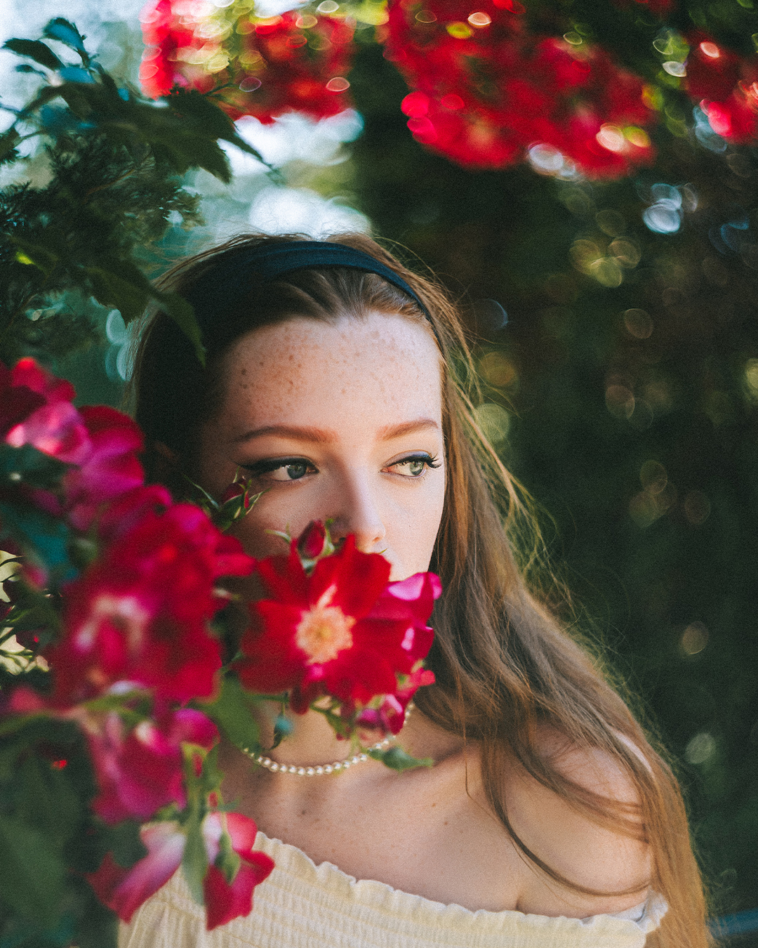 Creative Editorial Portraits at a Rose Garden in Portland — photograph 16 of 20